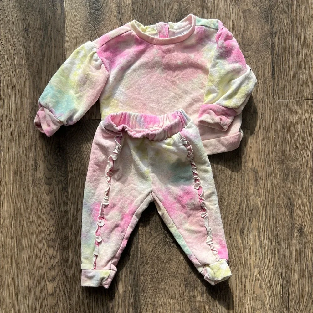 Tie Dye Gap Two Piece Outfit